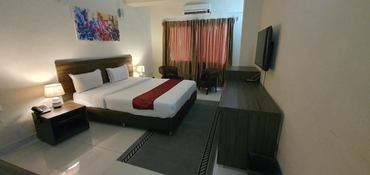 Hotel Belle Vie Kinshasa Buitenkant foto
