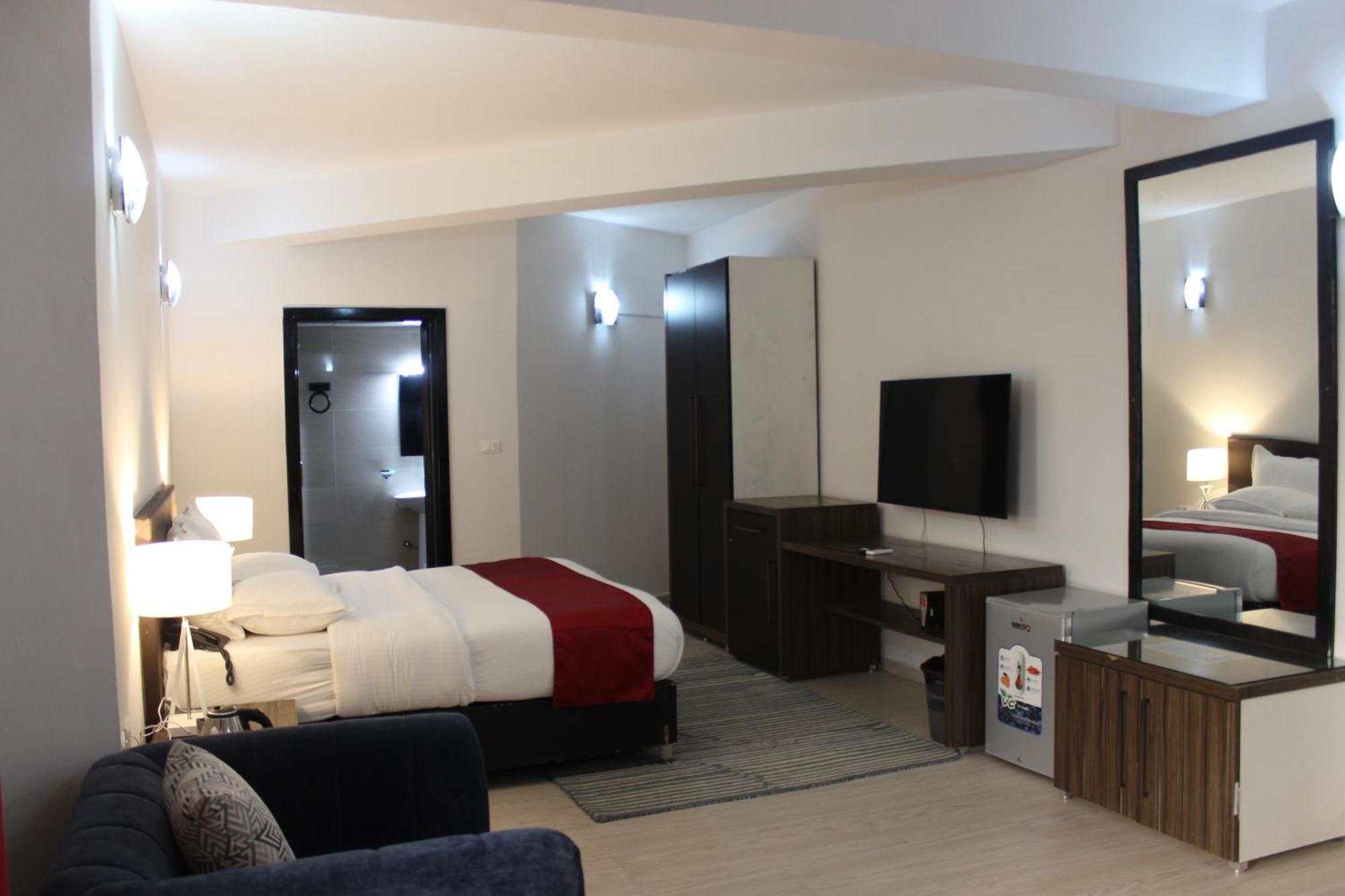 Hotel Belle Vie Kinshasa Buitenkant foto
