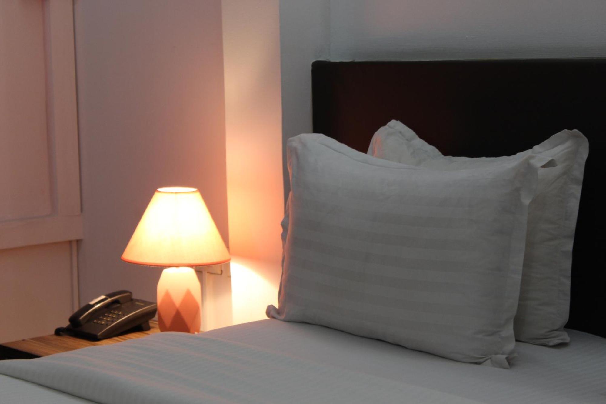 Hotel Belle Vie Kinshasa Buitenkant foto