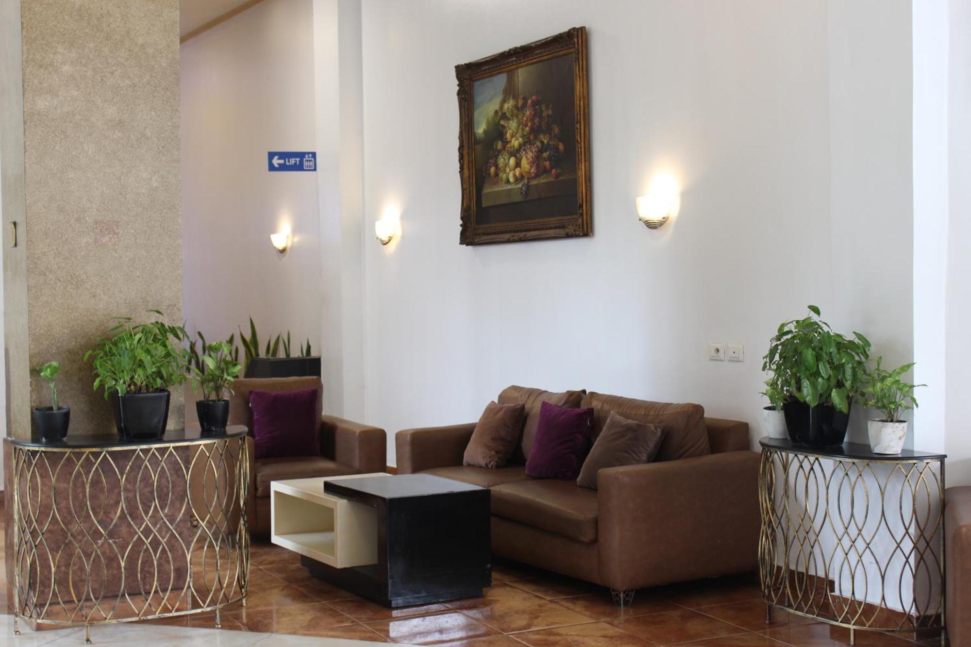 Hotel Belle Vie Kinshasa Buitenkant foto
