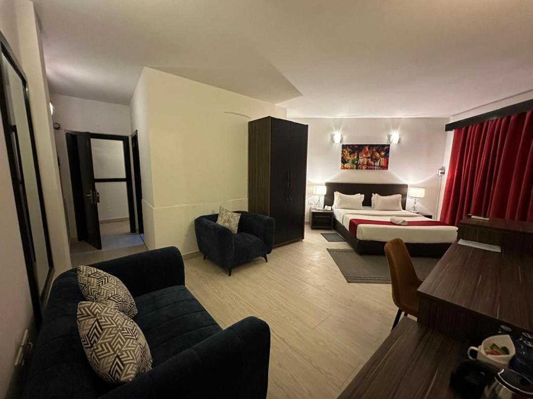 Hotel Belle Vie Kinshasa Buitenkant foto
