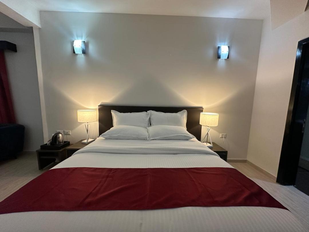 Hotel Belle Vie Kinshasa Buitenkant foto