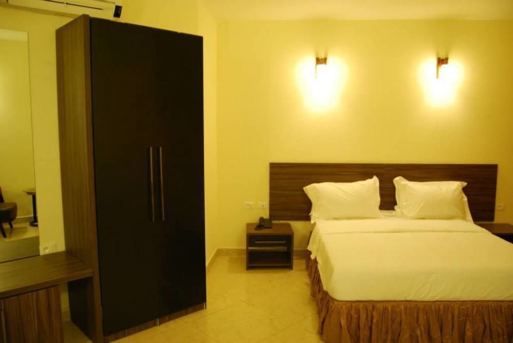 Hotel Belle Vie Kinshasa Buitenkant foto