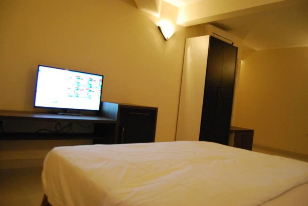 Hotel Belle Vie Kinshasa Buitenkant foto